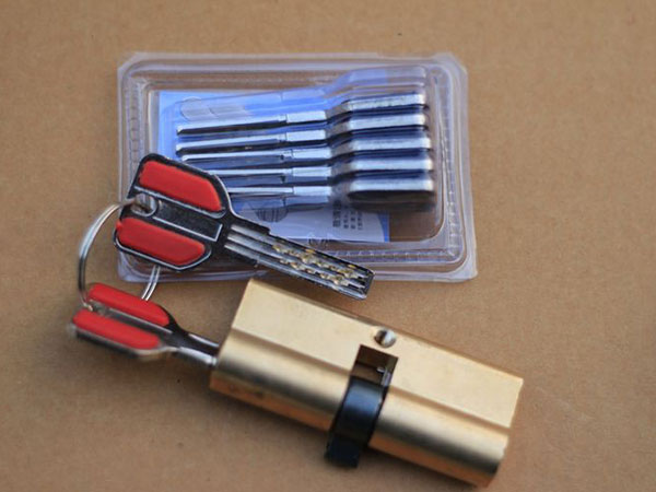 安多24小时上门开锁公司